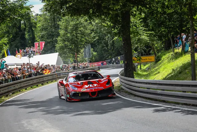 Ferrari 488 на шумска ридска патека